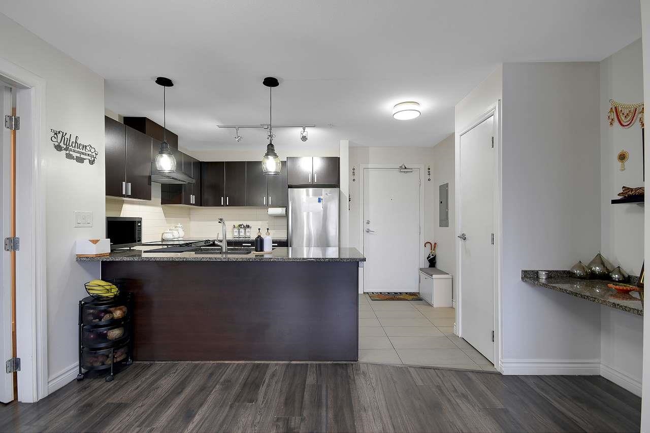 215 7511 120 Street, Scottsdale - r2971863 Image